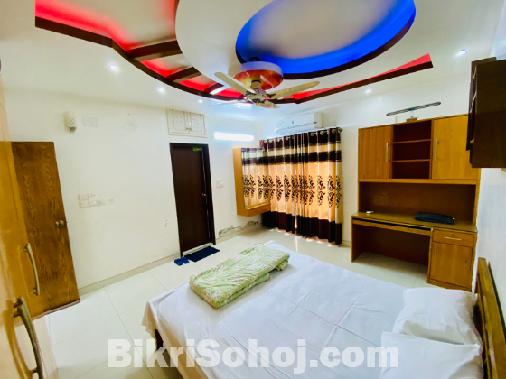 Furnished 4-Bedroom Apartment in Bashundhara